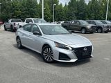Used 2024 Nissan Altima 2.5 SV image 2