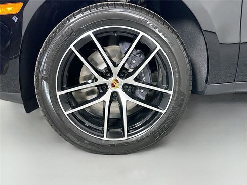 Used 2026 Porsche Macan Turbo AWD/4WD image 11