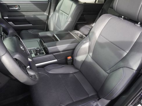 Used 2024 Toyota Sequoia Platinum image 20