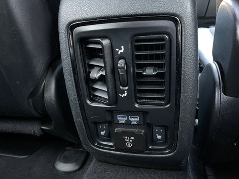 Used 2020 Dodge Durango GT image 13