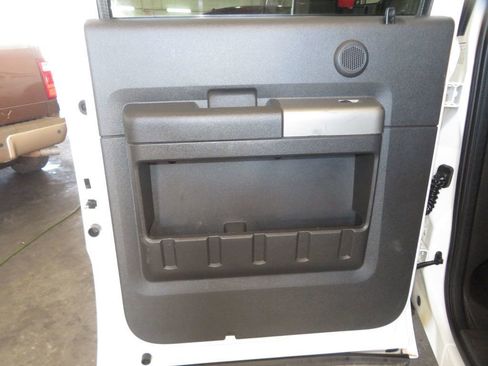 Used 2012 Ford F350 Lariat w/ Chrome Pkg image 22