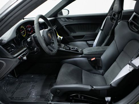 Certified 2024 Porsche 911 GT3 image 16