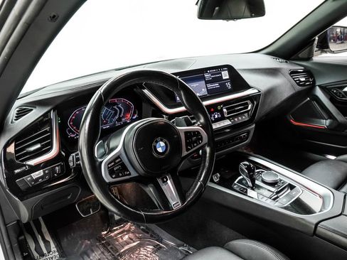 Used 2025 BMW Z4 sDrive30i image 4