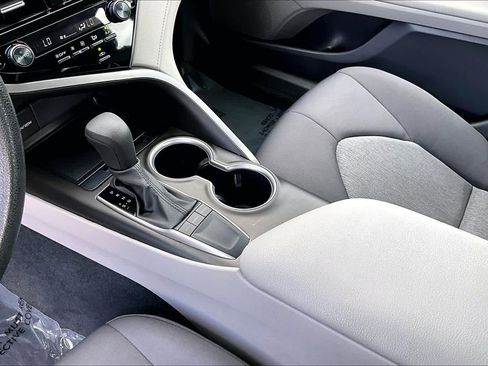 Used 2023 Toyota Camry LE w/ Convenience Package image 16