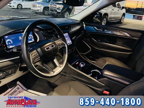 Used 2022 Jeep Grand Cherokee L Laredo w/ Luxury Tech Group I image 24