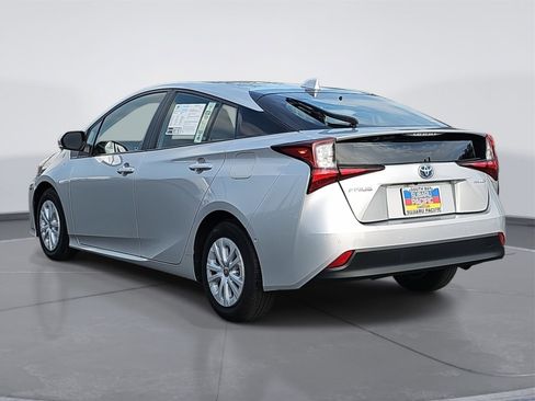 Used 2022 Toyota Prius L Eco image 5