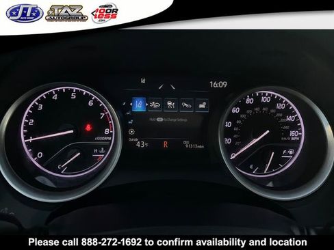 Used 2022 Toyota Camry LE image 14