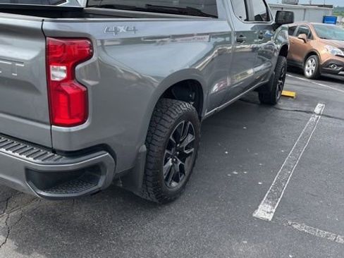 Used 2020 Chevrolet Silverado 1500 Custom w/ Custom Value Package AWD/4WD image 5
