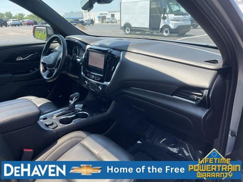 Used 2023 Chevrolet Traverse RS w/ LPO, Floor Liner Package AWD/4WD image 31
