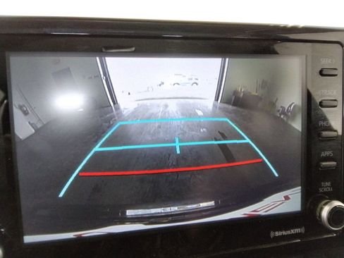 Used 2022 Toyota Corolla LE image 22