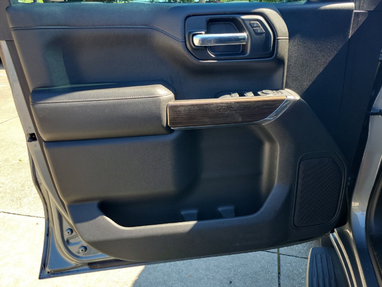 Used 2020 Chevrolet Silverado 1500 RST w/ All-Star Edition RWD image 12