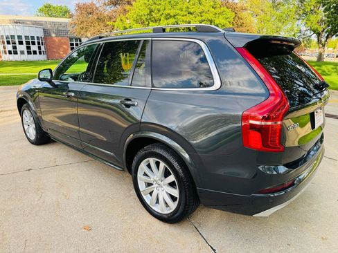 Used 2016 Volvo XC90 T6 Momentum AWD/4WD image 5