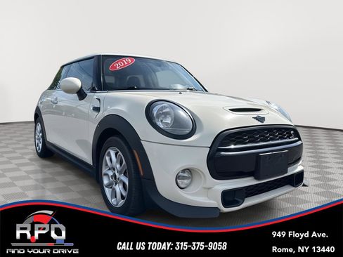 Used 2019 MINI Cooper S w/ Signature Upholstery Package FWD image 7