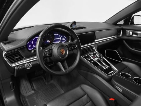 Certified 2023 Porsche Panamera 4 Platinum Edition AWD/4WD image 46