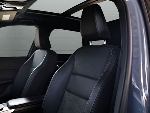 Used 2023 BMW X1 xDrive28i w/ Convenience Package image 2