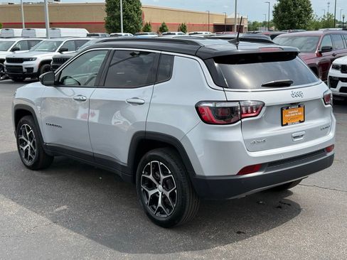 Certified 2024 Jeep Compass Limited AWD/4WD image 5