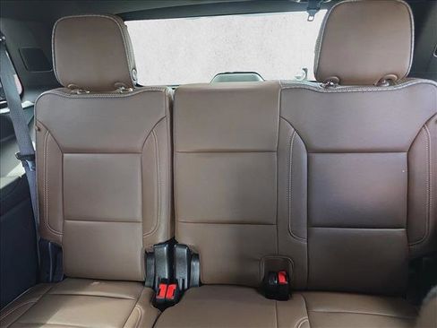 Used 2024 Chevrolet Tahoe High Country w/ Advanced Technology Package AWD/4WD image 18