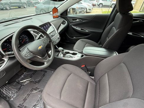 Used 2023 Chevrolet Malibu LT FWD image 9