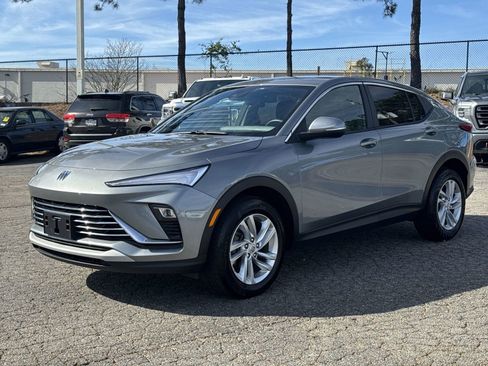 Used 2024 Buick Envista Preferred w/ Convenience I Package image 5