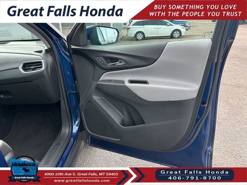 Used 2022 Chevrolet Equinox LT w/ Driver Convenience Package image 29