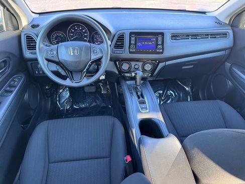 Used 2018 Honda HR-V LX image 31
