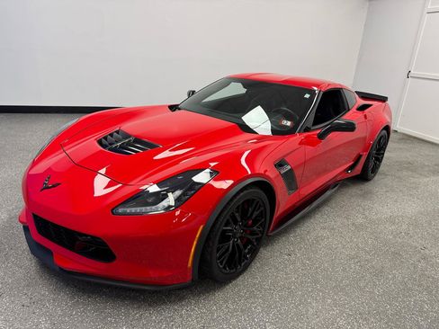 Used 2019 Chevrolet Corvette Z06 RWD image 32