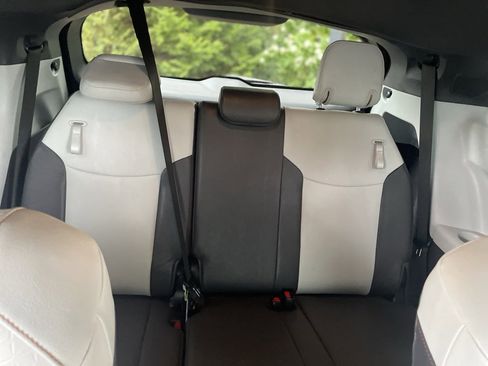 Used 2023 Toyota Sienna XSE image 19