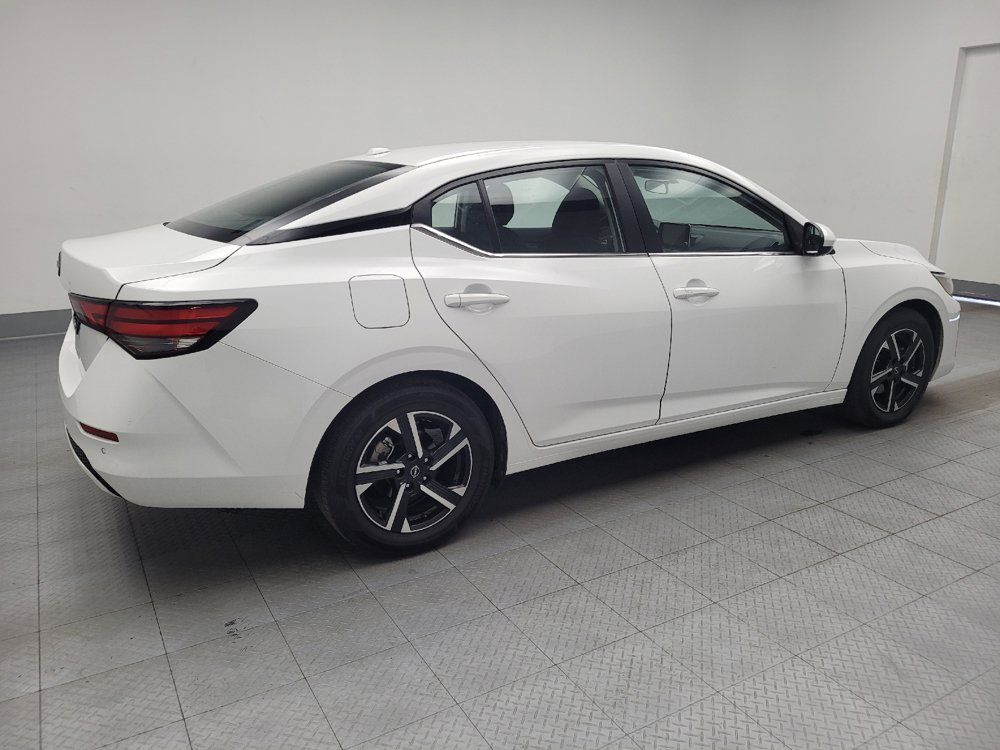 Used 2025 Nissan Sentra SV FWD image 10