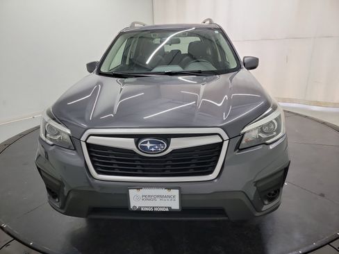 Used 2020 Subaru Forester Premium image 2