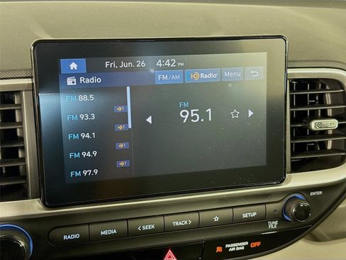 Certified 2025 Hyundai Venue SEL FWD image 15