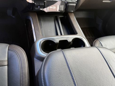 Used 2023 GMC Sierra 3500 Denali w/ Denali Ultimate Package image 27