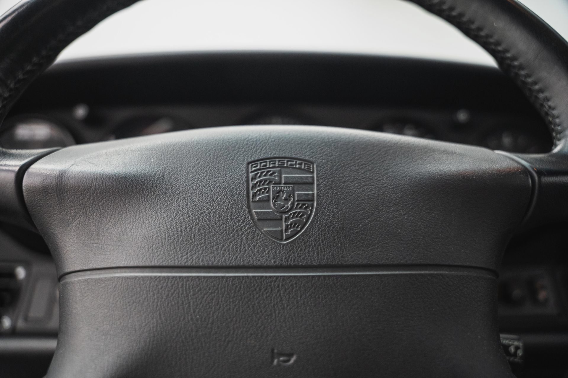 Used 1995 Porsche 911 Carrera RWD image 54