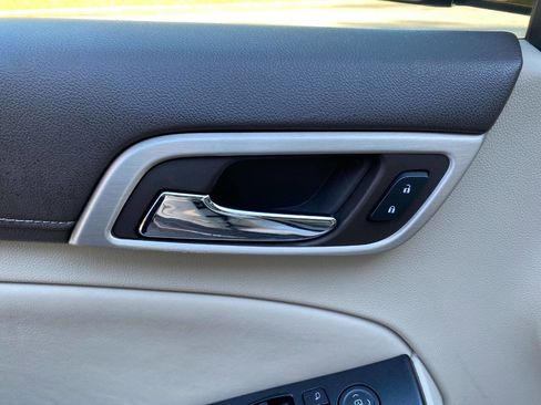 Used 2015 GMC Yukon XL Denali w/ Touring Package image 17