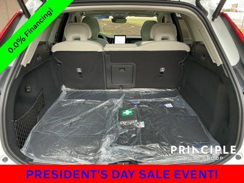 New 2026 Volvo XC60 B5 Ultra w/ Protection Package Premier image 31