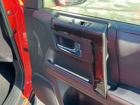 Used 2024 Toyota 4Runner TRD Off-Road Premium image 27