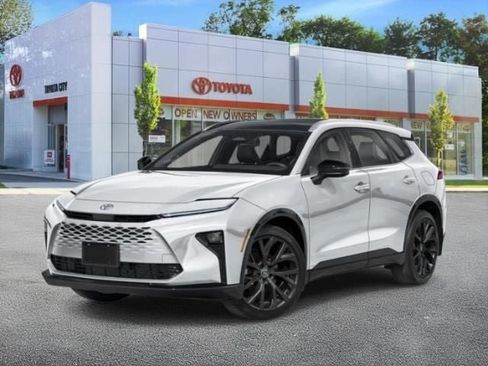 New 2026 Toyota Crown Signia w/ Advanced Technology Package AWD/4WD image 1