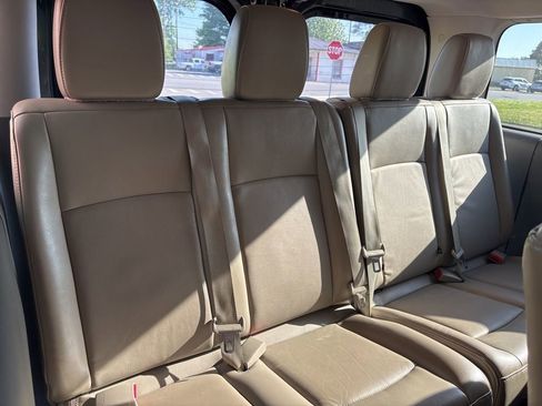 Used 2016 Nissan NV 3500 SL RWD image 23