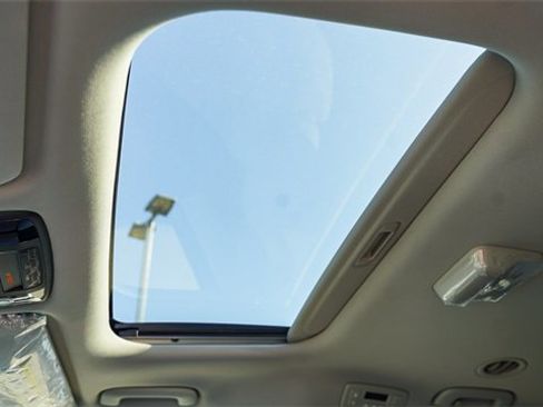 New 2026 Kia Carnival SX image 21