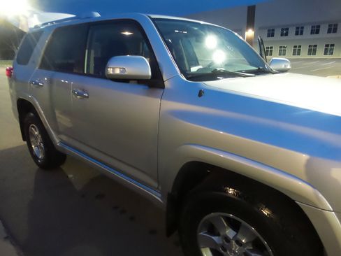 Used 2012 Toyota 4Runner SR5 w/ Convenience Pkg image 47