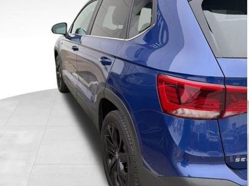 Used 2022 Volkswagen Taos SEL image 9