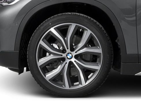 Used 2017 BMW X1 xDrive28i AWD/4WD image 14