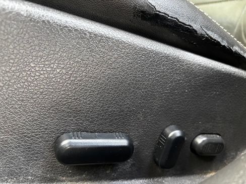 Used 2012 Ford Fusion SEL image 25