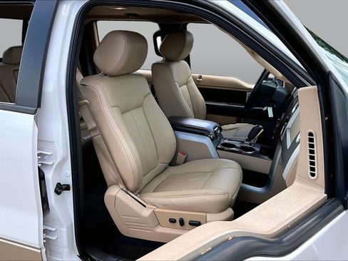 Used 2014 Ford F150 Lariat w/ Equipment Group 502A Luxury RWD image 8