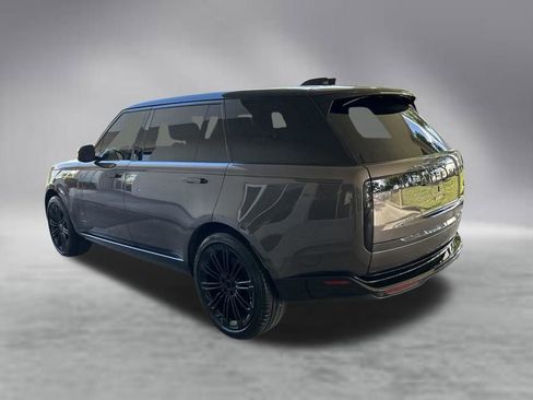 Used 2022 Land Rover Range Rover Long Wheelbase First Edition AWD/4WD image 4