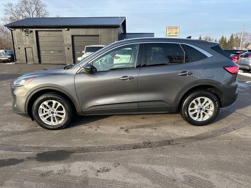 Used 2022 Ford Escape SE w/ Convenience Package AWD/4WD image 2