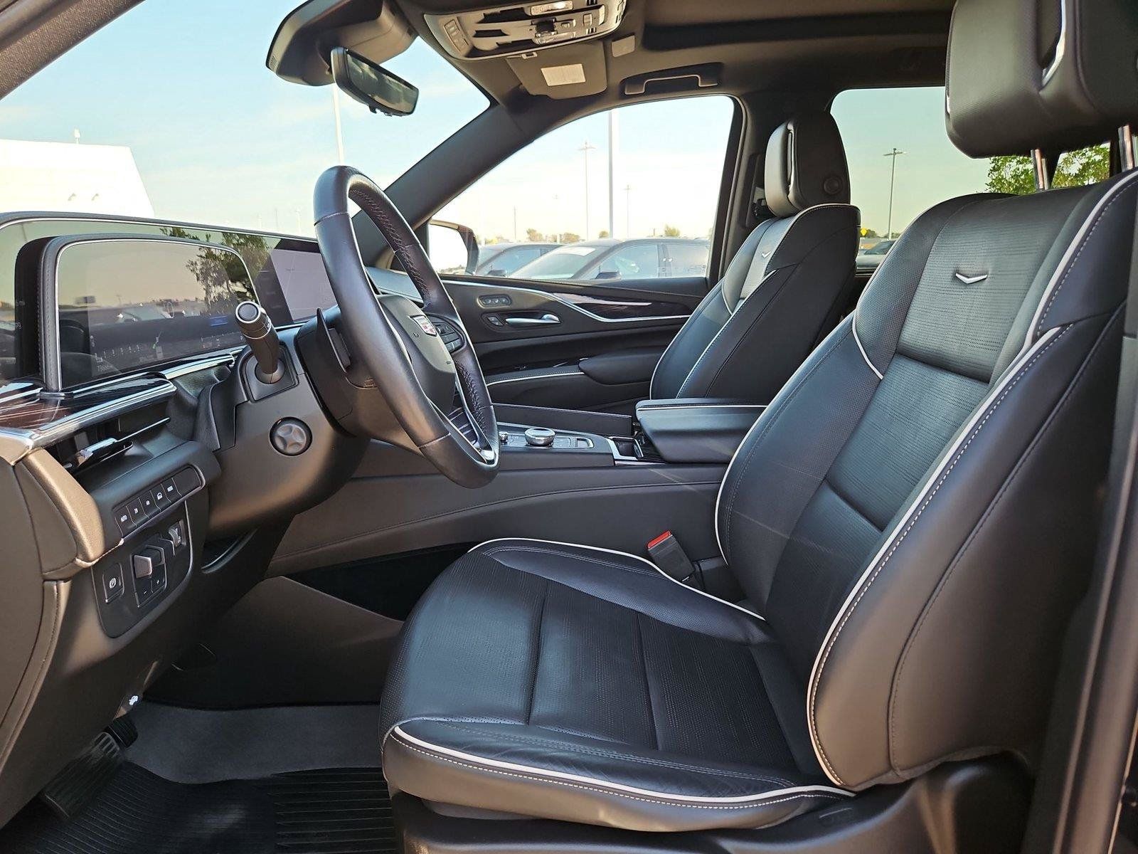 Used 2023 Cadillac Escalade Sport AWD/4WD image 28