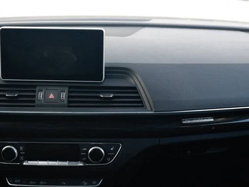 Used 2020 Audi Q5 2.0T Premium Plus w/ Premium Plus Package image 39