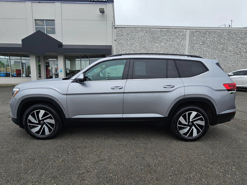 Used 2025 Volkswagen Atlas SE AWD/4WD image 8