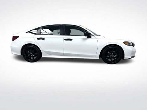 Used 2025 Honda Civic Sport image 10