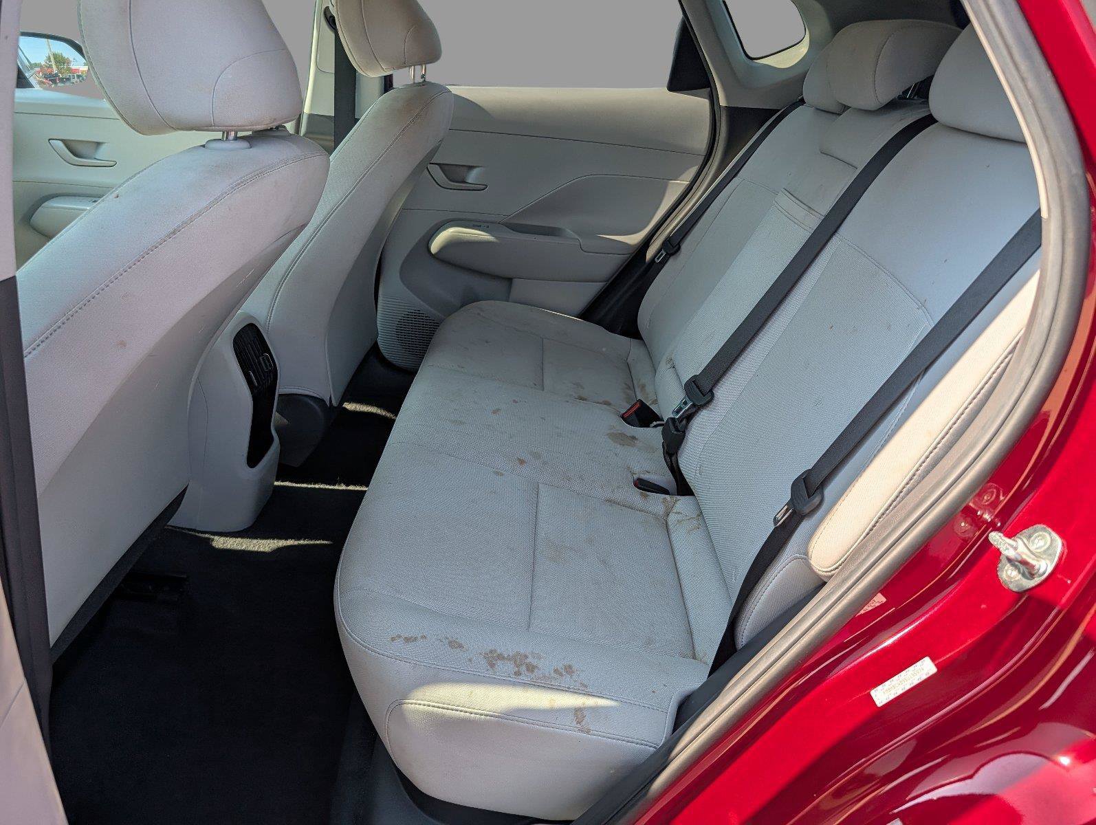Used 2025 Hyundai Kona SEL AWD/4WD image 32